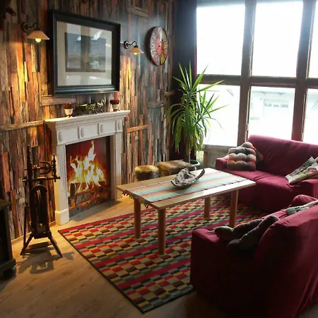 Isidorus Готель типу 